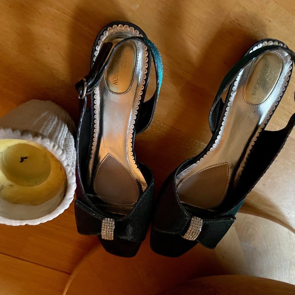 Ros Hommerson iridescent dress shoes with rhinestone bows purple green